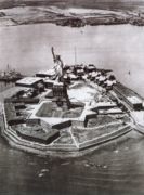 Liberty island   B & W Collection
